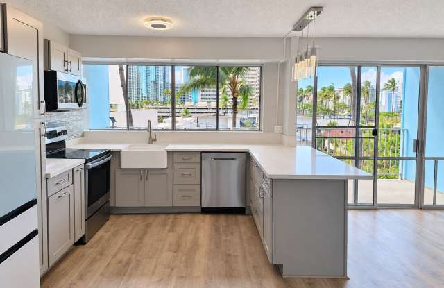 ELECTRICITY INCLUDED! Beautifully renovated 2-bedroom, 2-bath condo photos photos ELECTRICITY INCLUDED! Beautifully renovated 2-bedroom, 2-bath condo photos photos