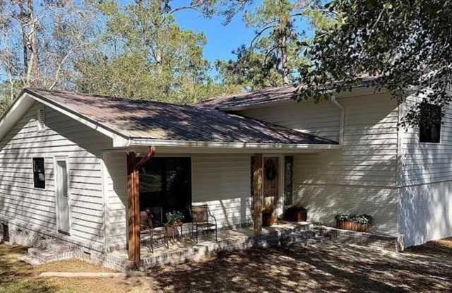 $500 Move-In Credit!! Spacious 4BR Home with Oversized Garage and Fenced Backyard in Valdosta! photos photos