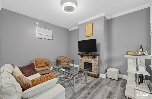 Spacious 4BR House in Washington, DC Gallery 1