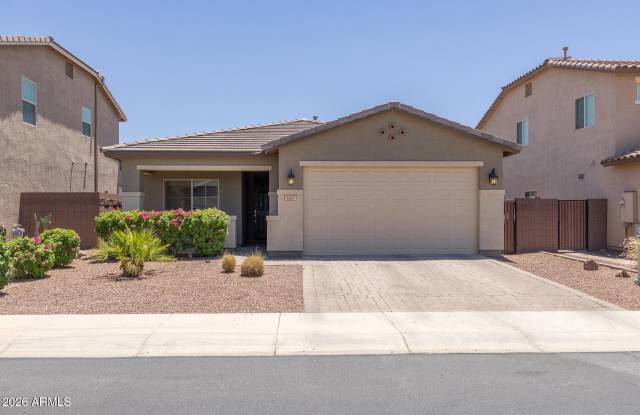 1407 W SMOKE TREE Avenue Gallery 1