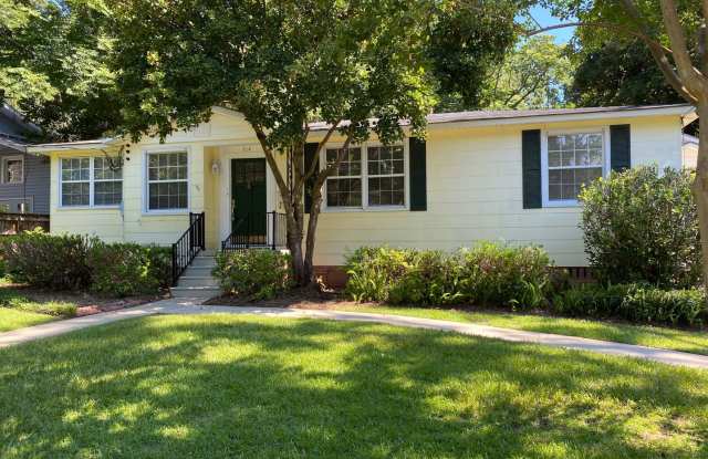 MIDTOWN LOCATION - 2bd/1ba with large yard and washer/dryer photos photos