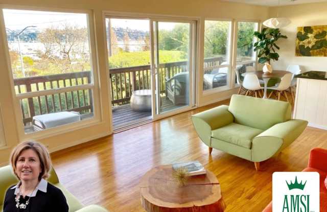 Water Views!!!! 2 Beds with amazing walk score in Sausalito with Parking - 1739 Bridgeway, Sausalito, CA 94965 Water Views!!!! 2 Beds with amazing walk score in Sausalito with Parking - 1739 Bridgeway, Sausalito, CA 94965