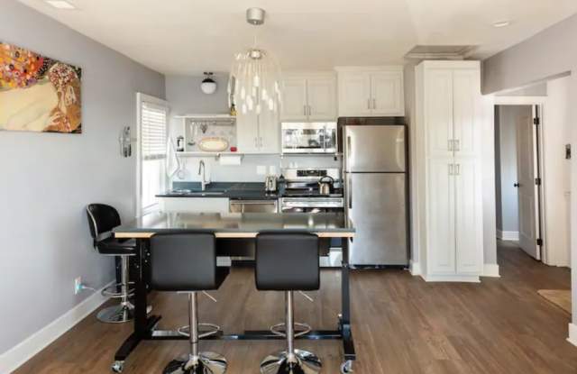 410 Sandusky Ave photos photos