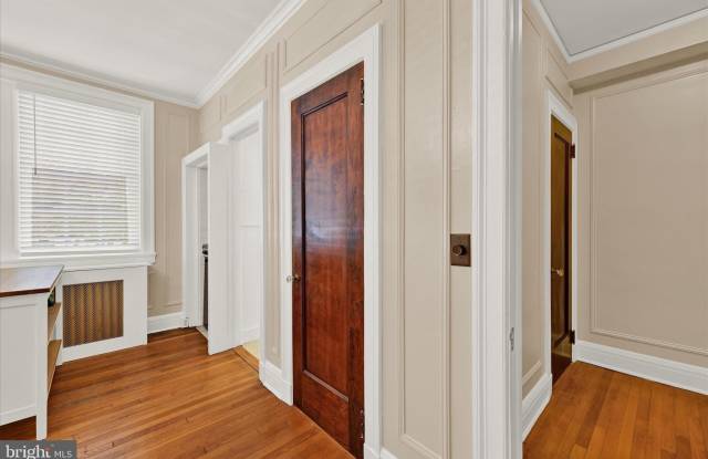 3401 GREENWAY Gallery 4
