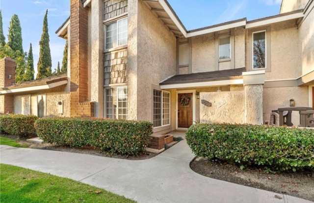 5006 Hampton Court photos photos