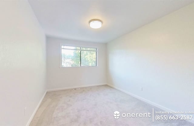 11524 28th Avenue Northeast Gallery 4