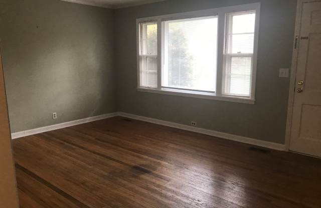 Adorable Donelson Home! Gallery 3