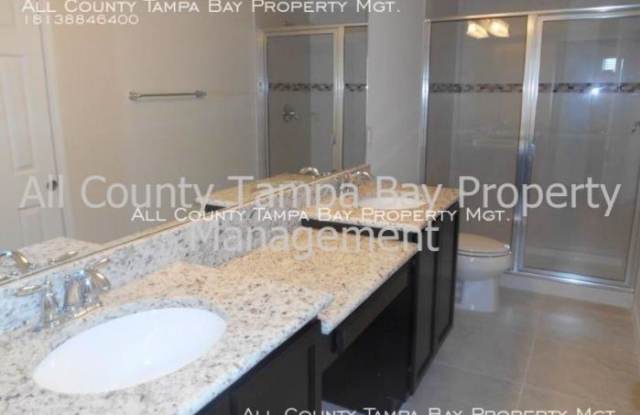 4756 White Sanderling Court Gallery 4