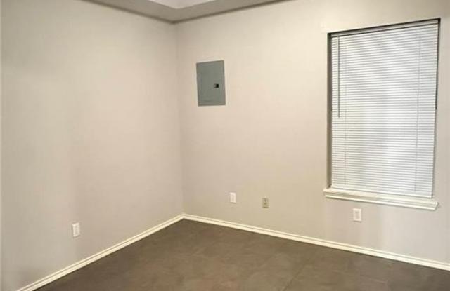 601 Agate Street Gallery 4