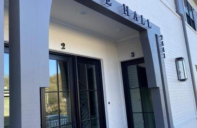 2441 Memphis Street lot: 3 photos photos