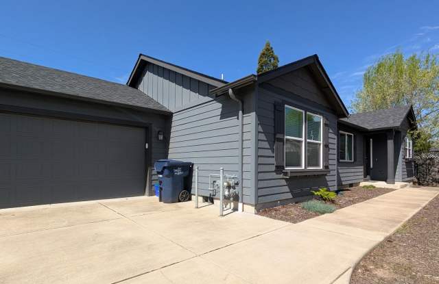 Beautiful 3-Bedroom, 2-Bath Home in Springfield! photos photos Beautiful 3-Bedroom, 2-Bath Home in Springfield! photos photos