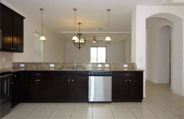 629 SILVERTHORN PLACE Gallery 4