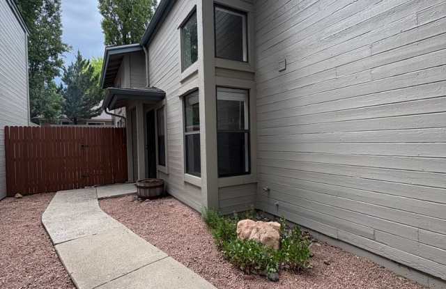 Gorgeous Foxglenn Rental Gallery 3