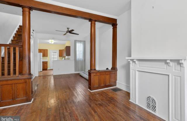 1910 N HOWARD Street photos photos