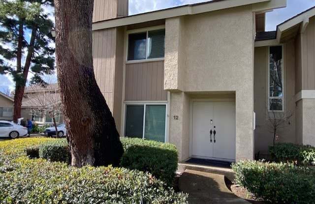 12 Snowberry - 12 Snowberry, Irvine, CA 92604