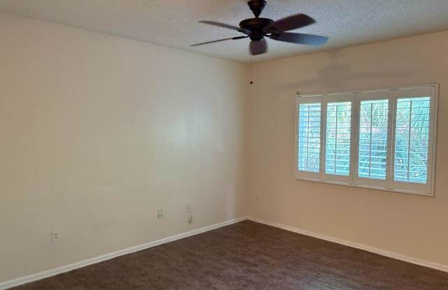 360 Crestwood Cir photos photos