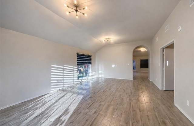 3406 Santa Inez Street Gallery 2