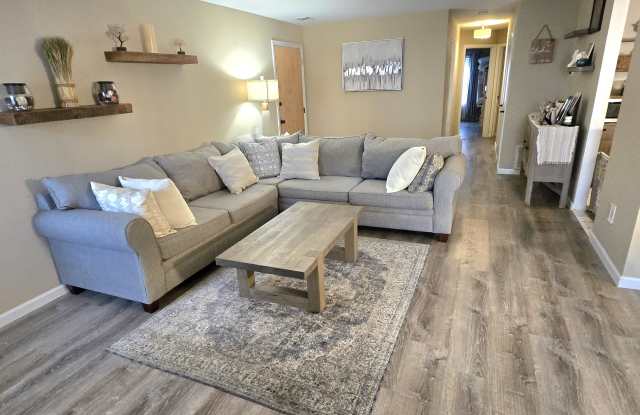 9 Balsam Court - 9 Balsam Court, Clifton, NJ 07014