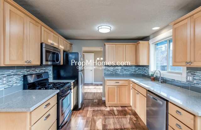 Updated Three Bedroom Gem in Oregon City! photos photos