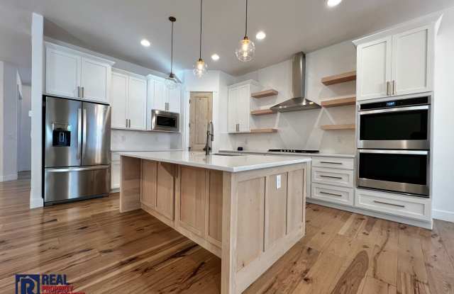 Gorgeous 4 bed 3 bath + Office home located on the 12th Tee of the TPC Golf Course! photos photos Gorgeous 4 bed 3 bath + Office home located on the 12th Tee of the TPC Golf Course! photos photos