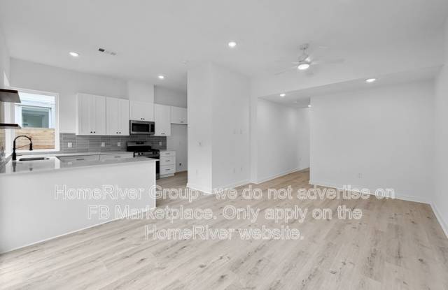 5107 E Riverside Dr photos photos