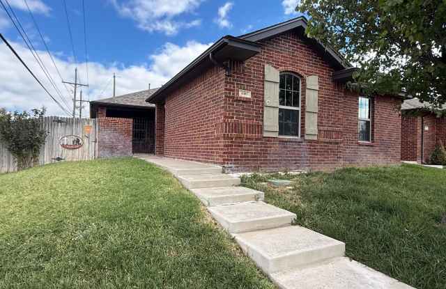 4501 KATHARINA Court Gallery 1