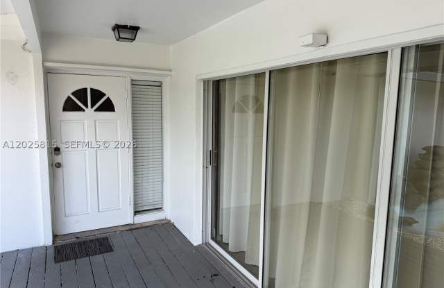 19640 Lenaire Dr Gallery 2