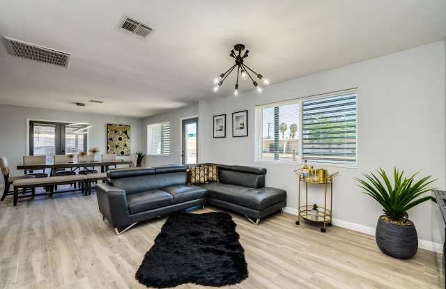 1838 E MONTEREY Way Gallery 3