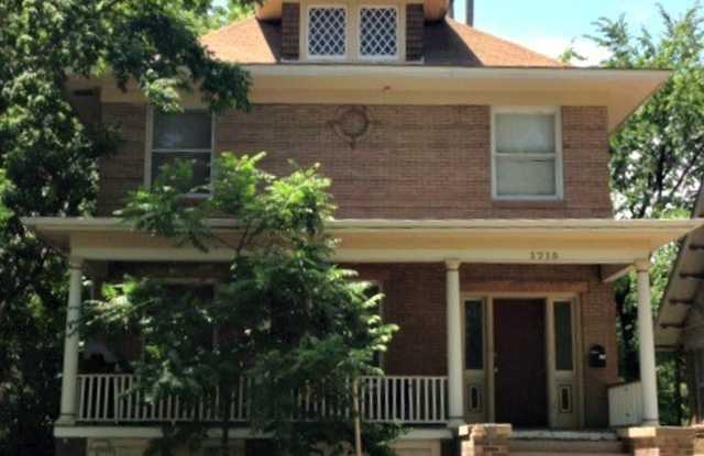 9 Bedroom - PRE-LEASING FOR MID-MAY photos photos