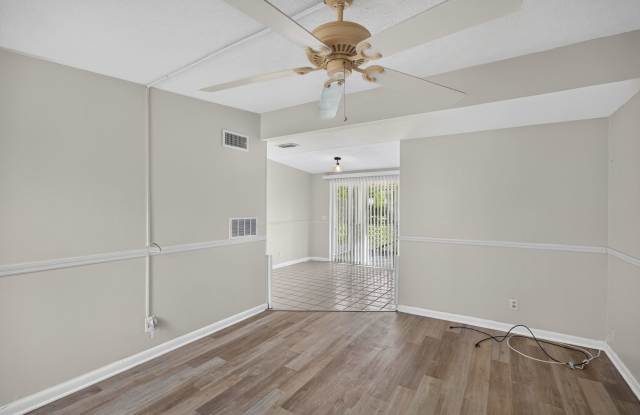 Home for rent Gallery 3