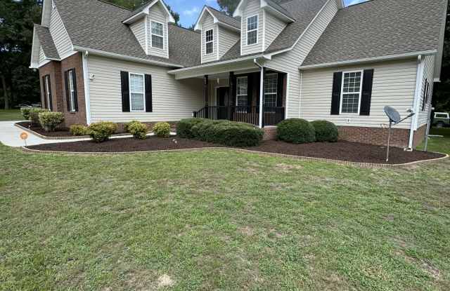 441 Candlewood Drive Gallery 3