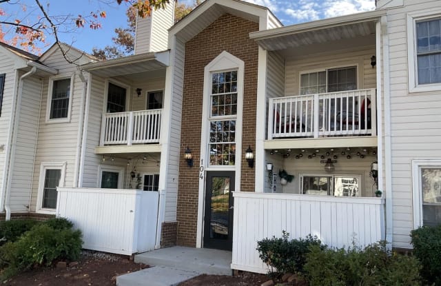 104 WESTWICK CT #2 - 104 Westwick Court, Countryside, VA 20165