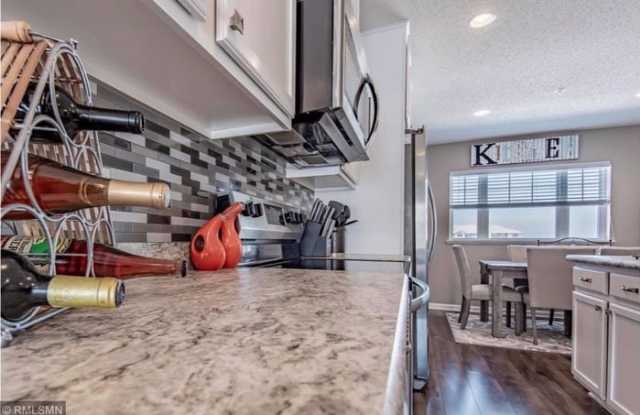 14597 Rhinestone Street North West Gallery 4