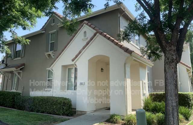 2001 Esplanade Cir photos photos