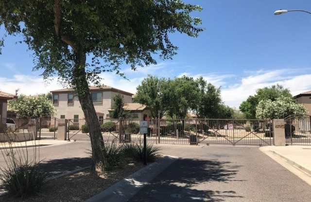3618 W Marconi Avenue Gallery 2