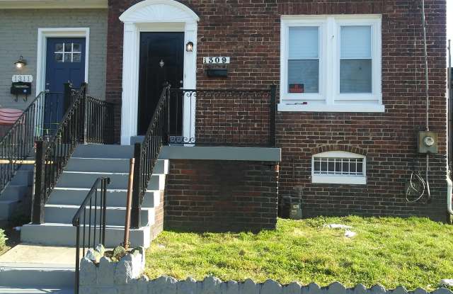 1309 T Street, Se photos photos
