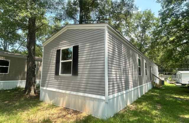 23 White Oak Village Gallery 2
