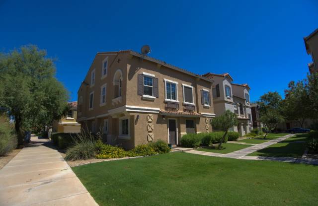 Comfort with Resort-Style Living 2BED/2BATH in Gilbert! *New WASHER and DRYER** photos photos