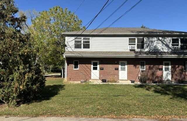 322 W Railroad Street - 322 West Railroad Street, Marengo, IL 60152