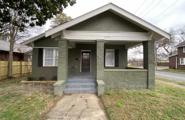 2323 E 2nd St photos photos