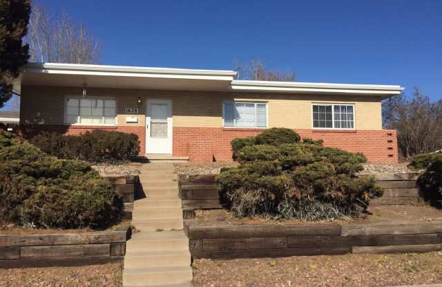 Charming Raised Ranch across from golf course photos photos