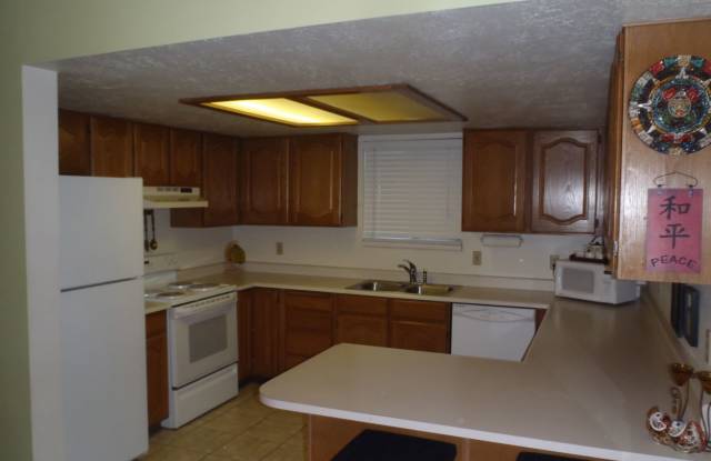 318 Park Creeke Ln (3060 S) Gallery 4