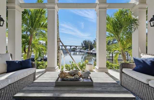 9170 Marsh Island Drive Gallery 1