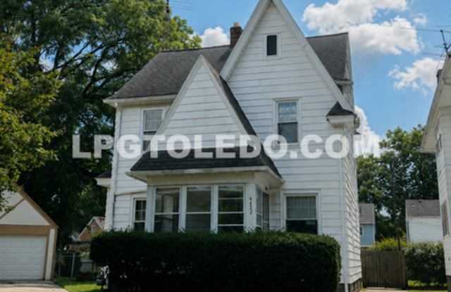 4452 Pennfield Rd. Gallery 1