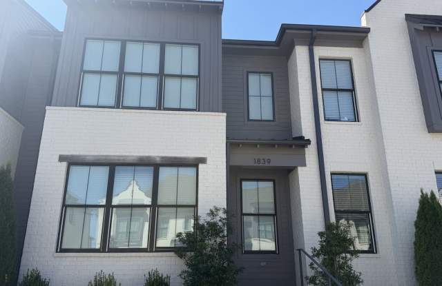 3BD/3.5BA FOR RENT IN THE RESERVE Gallery 1