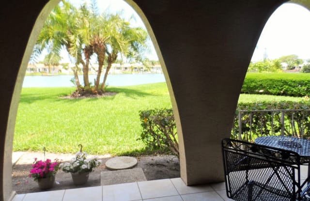 511 Plaza Seville Ct. #21 - 511 Plaza Seville Court, Treasure Island, FL 33706