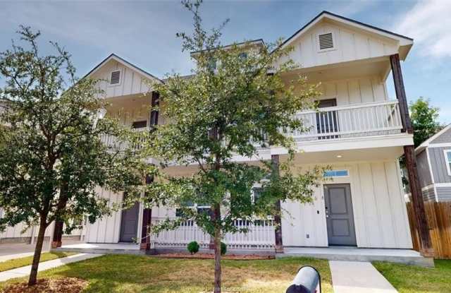 305 Poplar B Street photos photos