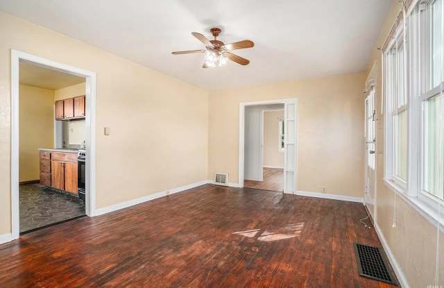 3929 Lincoln Way West Gallery 4