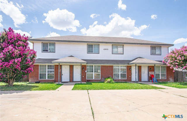 4303 Alan Kent Drive Gallery 1