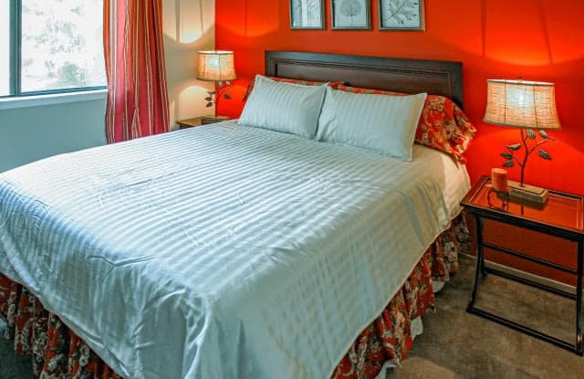 Chambers Creek - 6124 70th Avenue Court West, University Place, WA 98467